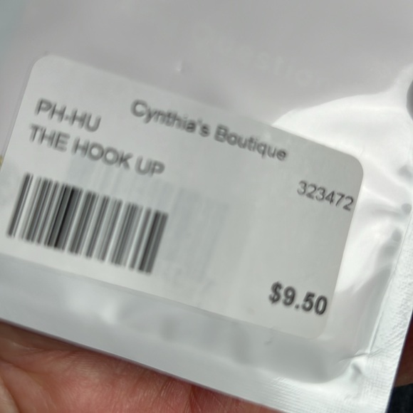 Three OVenture pieces:  Credit card pouch, leather key/phone ring & phone hookup - Picture 4 of 5